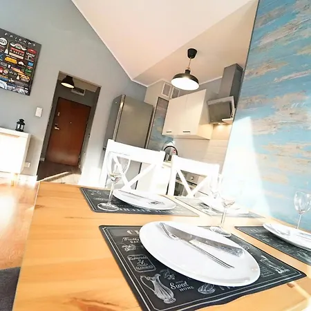 Everysky - Emilii Plater 18b Apartman